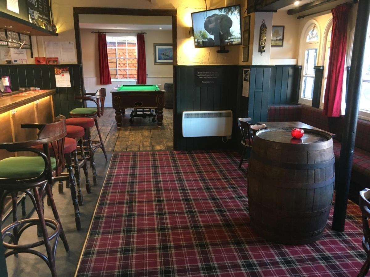 The White Hart Pub And Rooms Cranleigh Dış mekan fotoğraf