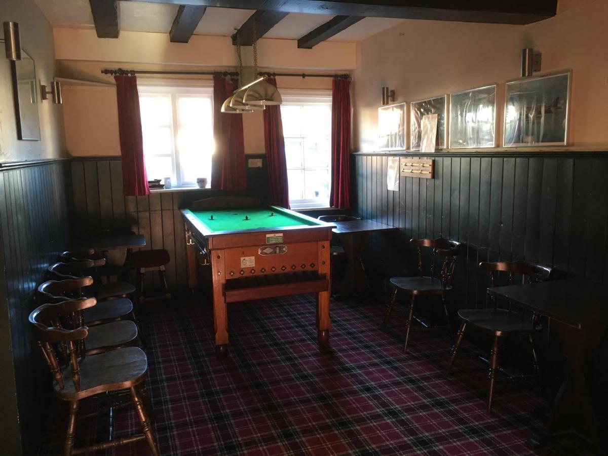The White Hart Pub And Rooms Cranleigh Dış mekan fotoğraf