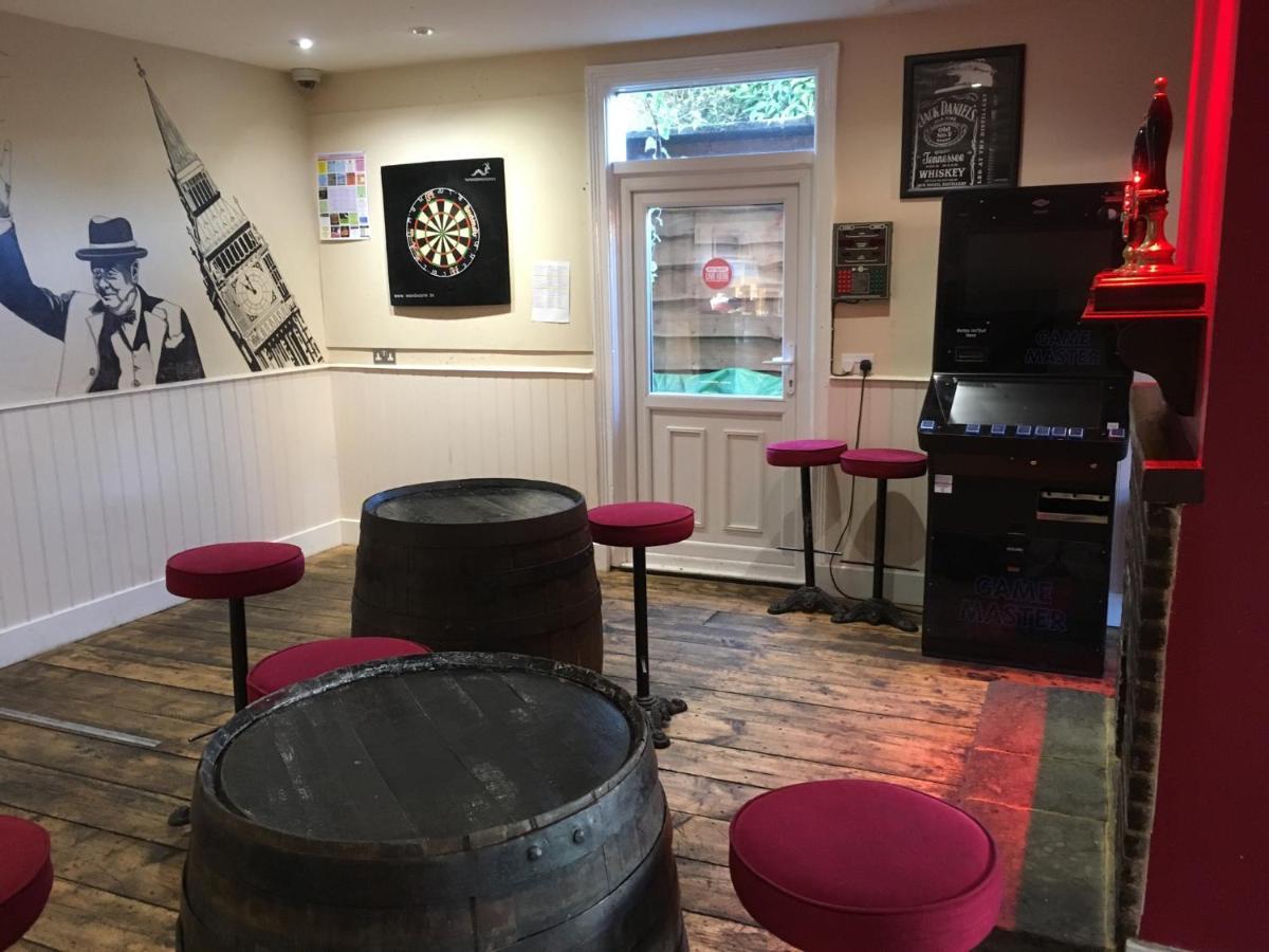 The White Hart Pub And Rooms Cranleigh Dış mekan fotoğraf